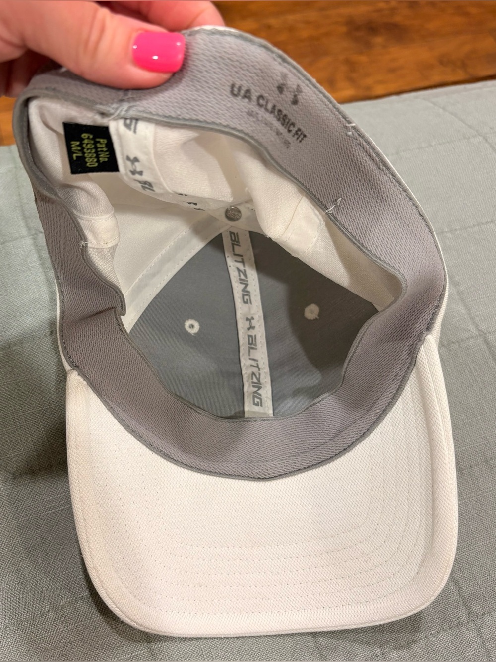 Under Armour UA Blitzing American Flag Hat M/L White EUC - Picture 3 of 3